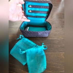 Thirty One Travel Jewelry Organizer